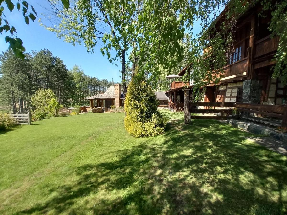 Apartments Carevo Polje Zlatibor Bagian luar foto